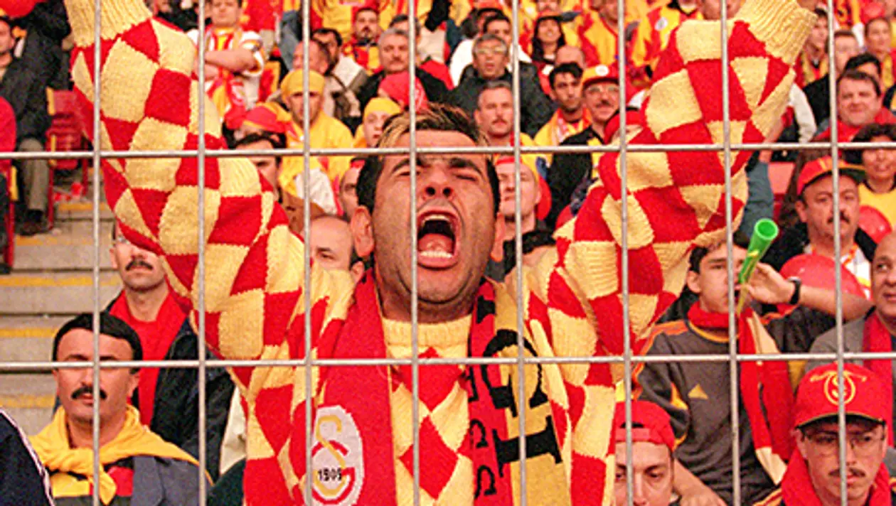 Ретро дня. «Арсенал» и «Галатасарай» в финале Кубка УЕФА-2000