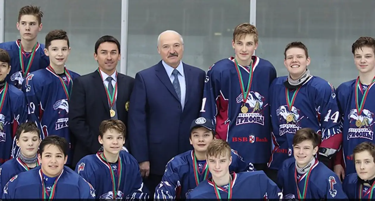 Команда Николая Лукашенко выиграла хоккейный турнир «Олимпийские надежды»