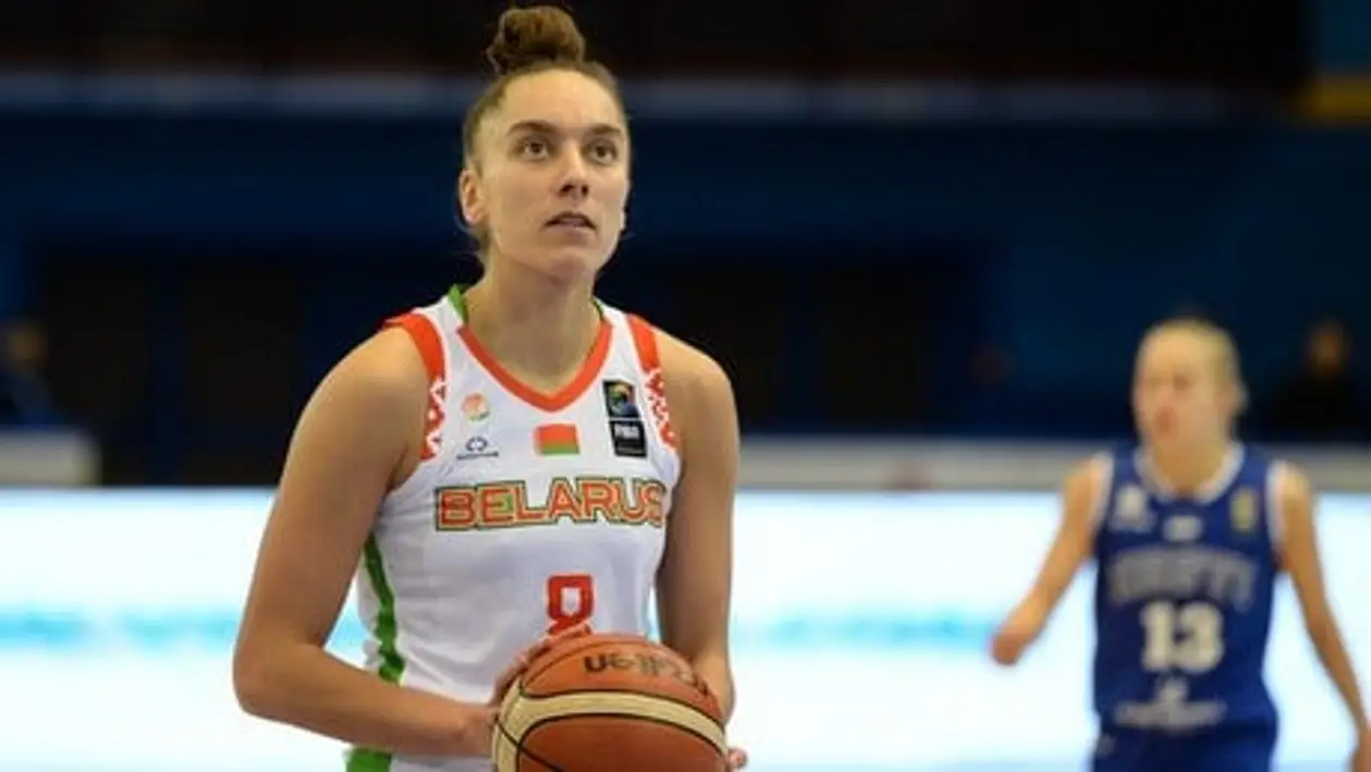 Лидер женской сборной Беларуси по баскетболу неожиданно уехала в Люксембург. Узнали, как ей там живется