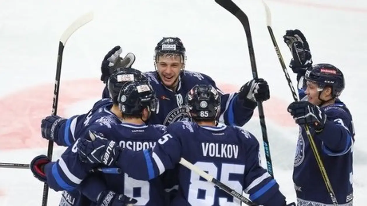 «Динамо» едва не повторило антирекорд КХЛ — спасла домашняя победа над «Куньлунем»
