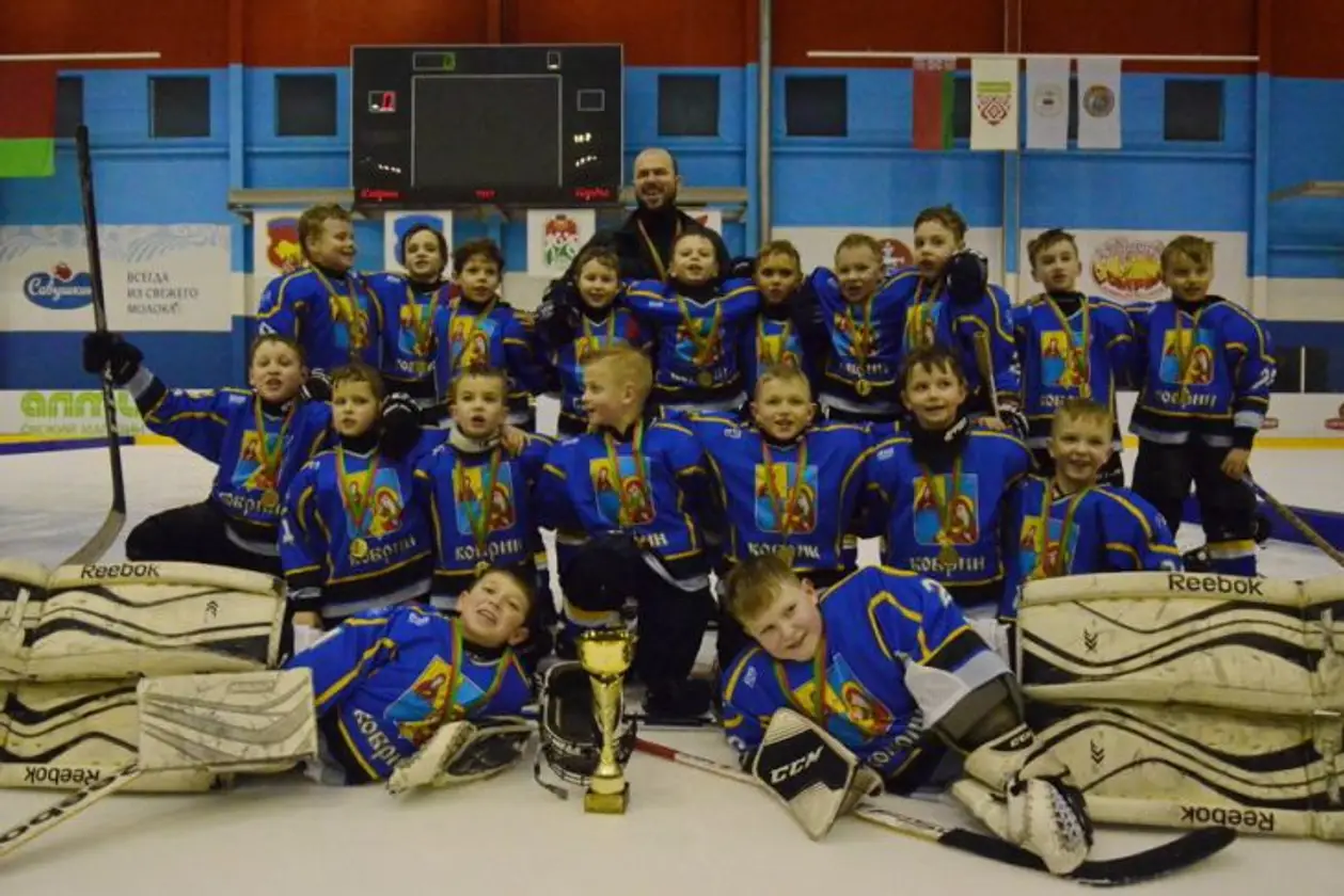 Хоккейная команда «Кобрин-2012» — чемпион Первенства Брестской области по хоккею