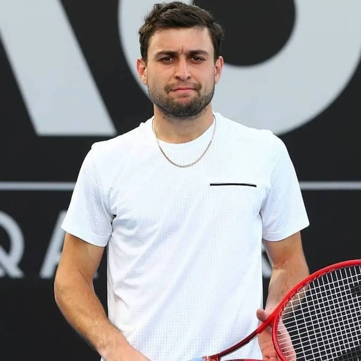 Россиянин переехал в Минск ради тренера – стал чемпионом Беларуси, вышел в полуфинал на дебютном «Шлеме», а теперь взял первый титул ATP