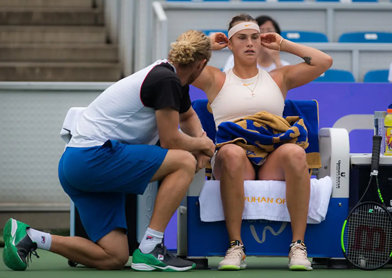 В игре Соболенко наметился кризис: соперницы раскусили ее теннис, а изменений никаких нет